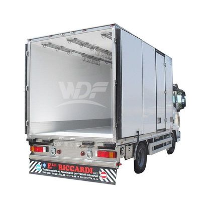 هيكل الشاحنة الرغوية المركبة FRP XPS 10-150mm شاحنة البضائع المعزولة